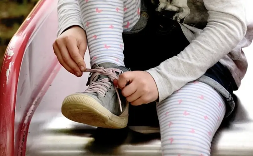 Educating Children in the Art of Tying Their Shoes